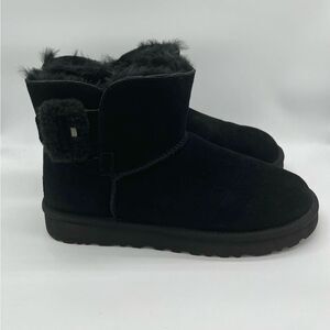 Ugg Mini Bailey Fluff Buckle Boot in Black Suede Leather and Shearling Womans 9
